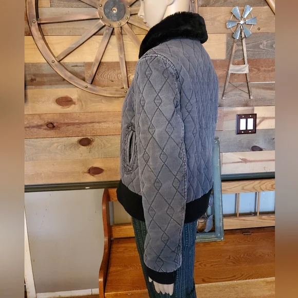 Thomas Burberry Grey & Black Quilted Bomber Jacket - Picture 9 of 16